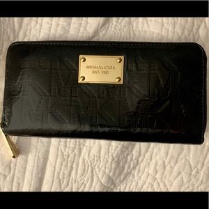 Michael Kors Black and Gold Like-New Wallet!